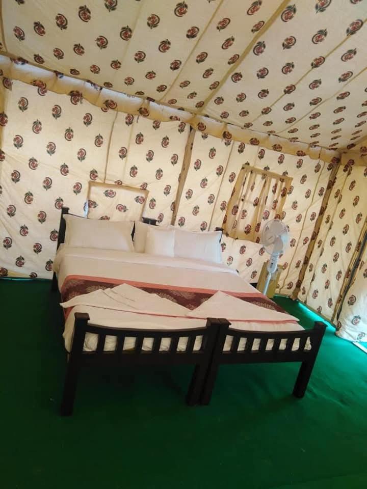 Om Luxury Resort Джайсалмер Экстерьер фото